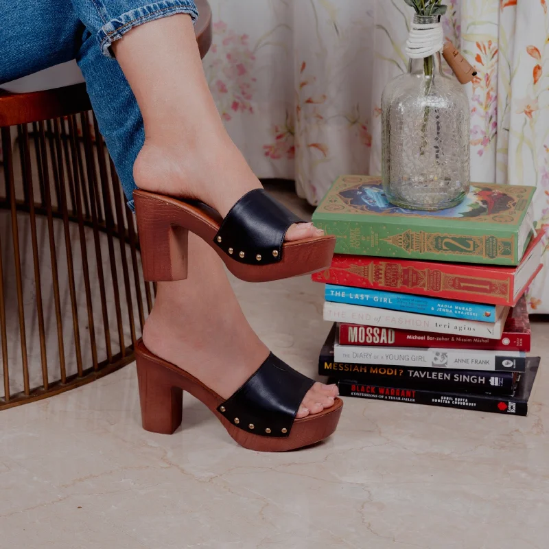37 / Black 37 / Black